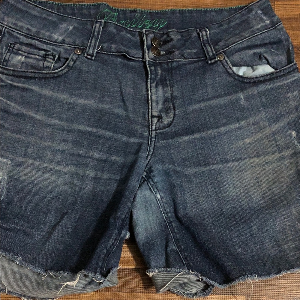 dELiA*s Dark Blue Frayed Denim Shorts Size 5